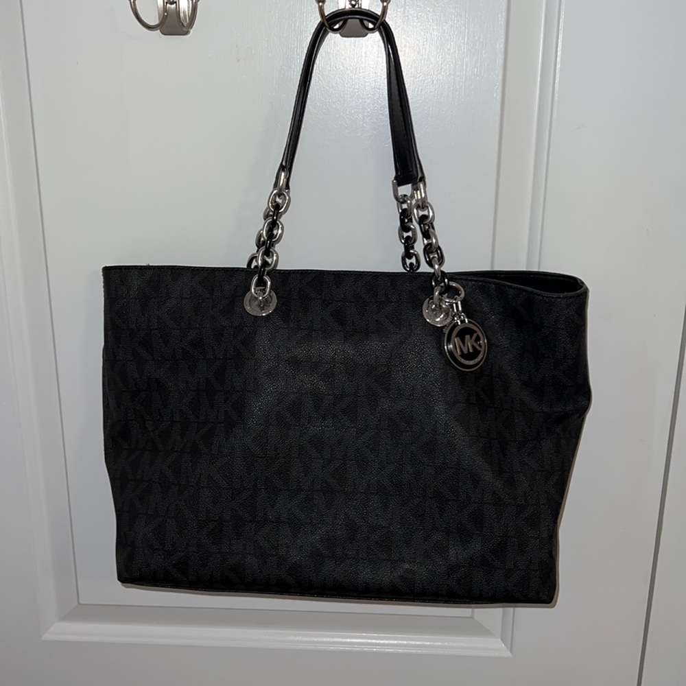 Michael Kors Shoulder Bag & Wallet